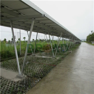 مرآب الشمسية تركيب نظام 1.6mw في ماليزيا