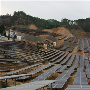 تركيب أنظمة الطاقة الشمسية كومة واحدة الأرض 8.5mw في اليابان